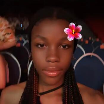 Babysitter in Colombes: Daline