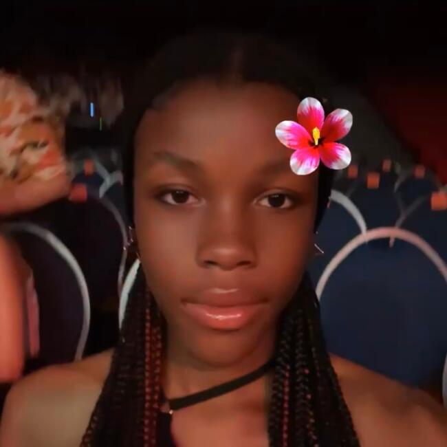 Babysitter in Colombes: Daline