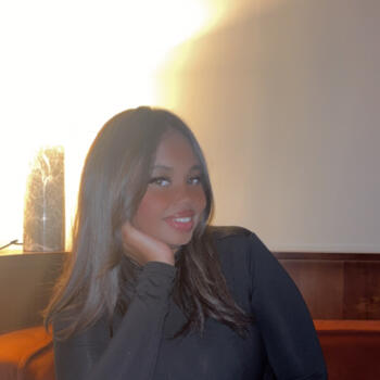 Babysitter in Argenteuil: Dina