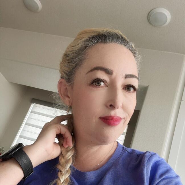 Babysitter in Las Vegas: Marisol