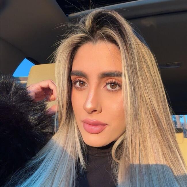 Babysitter in White Plains: Valeria