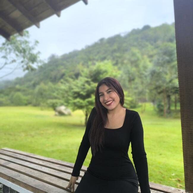 Babysitter in San Pablo Viejo Arriba: Reina