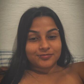 Babysitter in Guarujá: Gi
