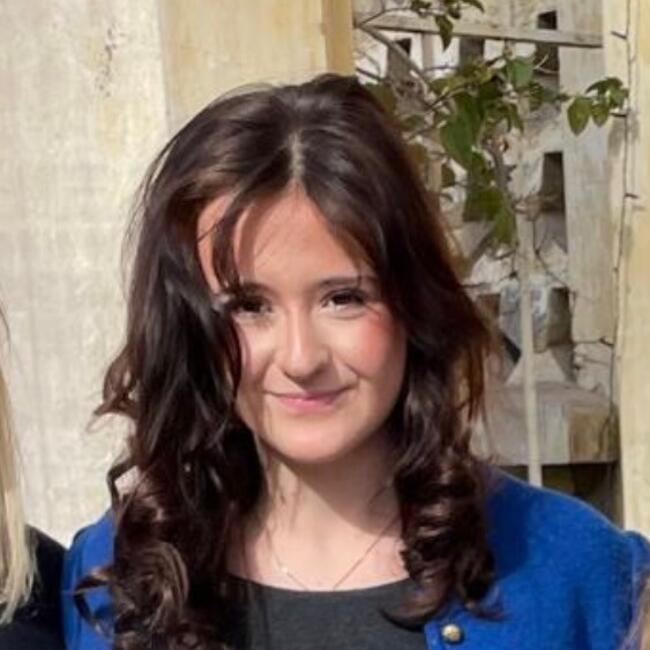 Babysitter in Nice: Alix