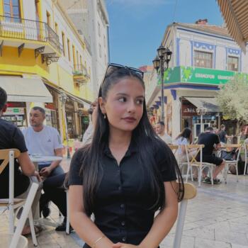 Aydın bölgesinde bebek bakıcısı: Semanur