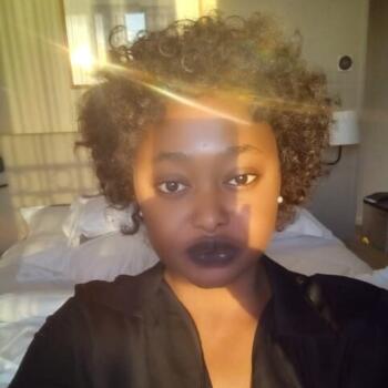 Nounou Malakoff: Djeba