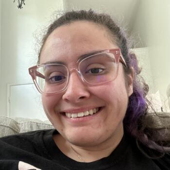 Babysitter in La Habra: Andrea