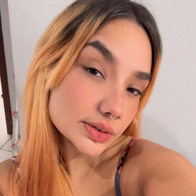 Babysitter in Itapoá (Santa Catarina): Helena