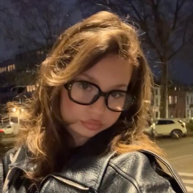 Babysitter in Mons: Orlane