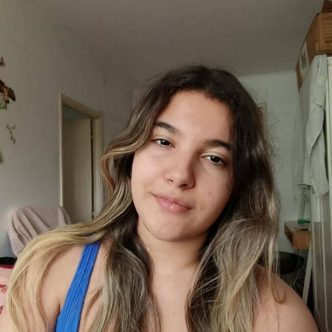 Babysitter in Lisbon: Nathália