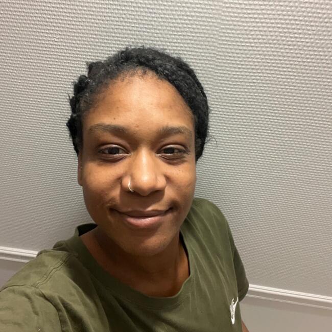 Babysitter in Villeneuve-Saint-Georges: Fyona