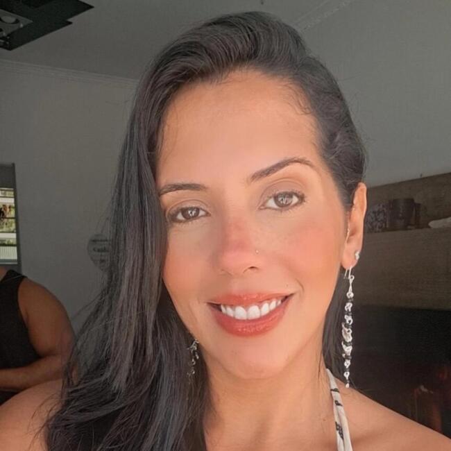 Babysitter in São Paulo: Paola