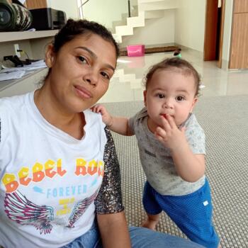 Babysitter in Anápolis: Maiara