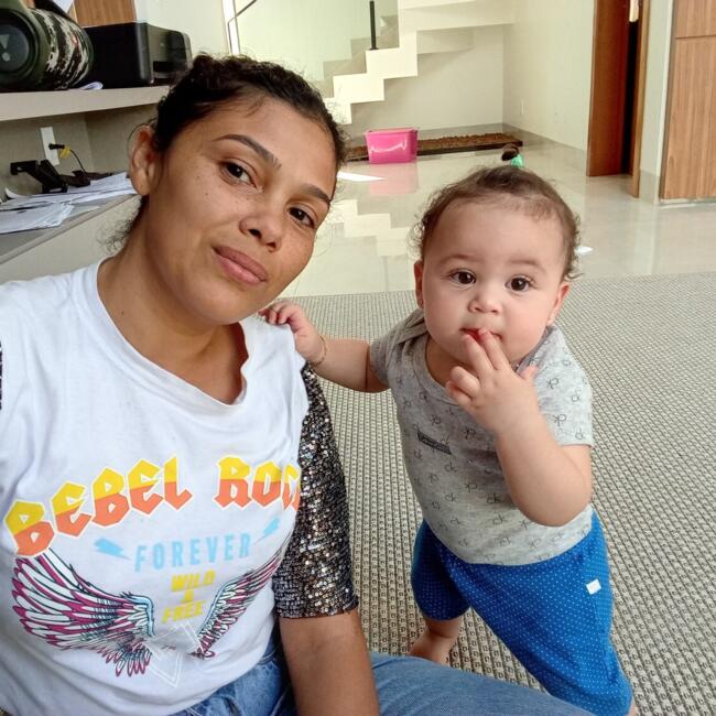 Babysitter in Anápolis: Maiara