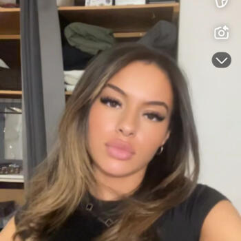 Nounou à Paris: Naira