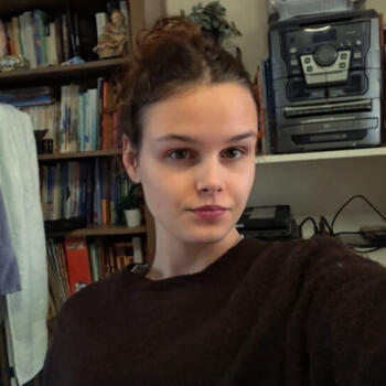 Babysitter in Poperinge: Alisia