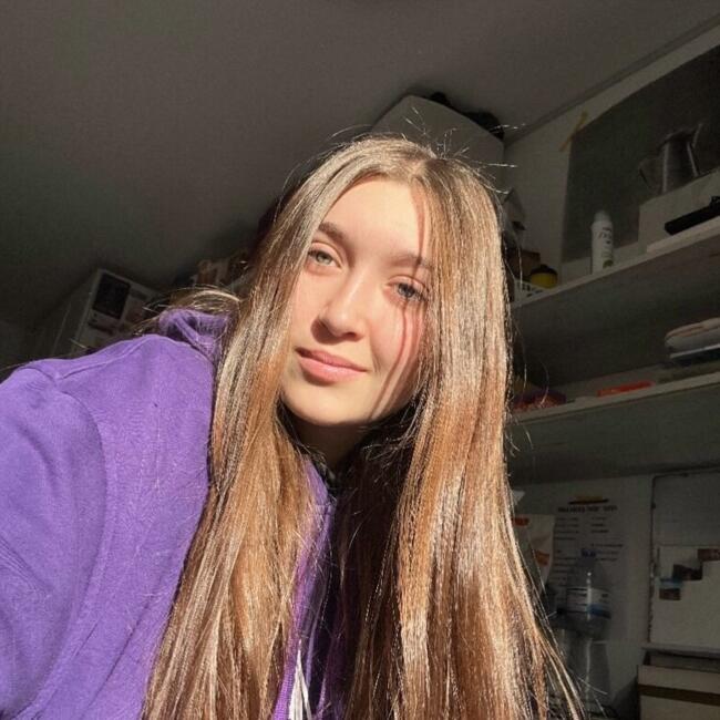 Babysitter in Girona: Clàudia