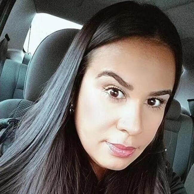 Babysitting job in Contagem: Karina