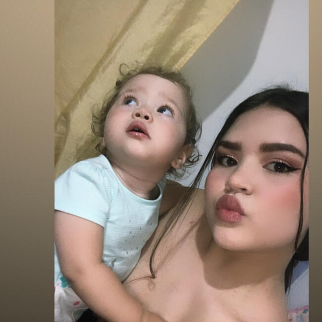 Job de garde d'enfants à Medellín: Luisa