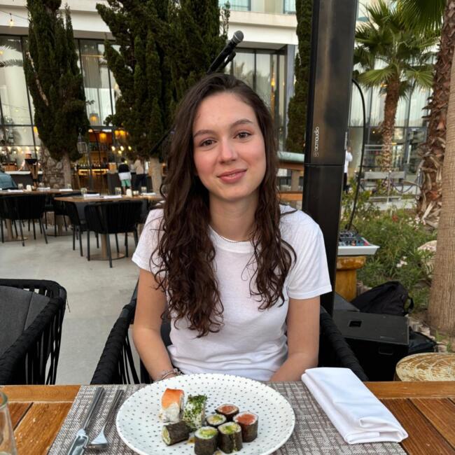 Babysitter in Wädenswil: Helena