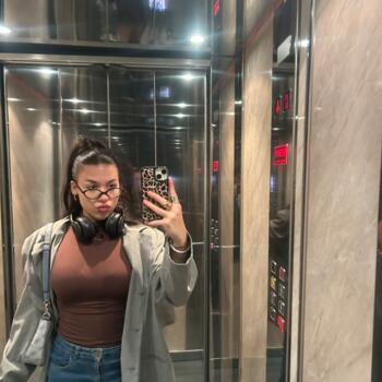 Babysitter in Serres: Isavella