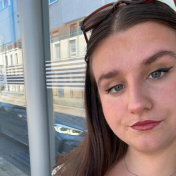 Babysitter in Reims: Stephanie