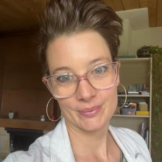 Babysitter in Sainte-Croix VD: Jenny