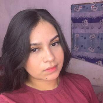 Babysitter Itacoatiara: Mara