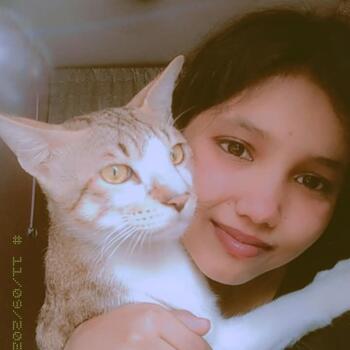 Babysitter Lucknow: Roshni