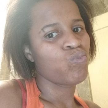 Emprego de babá Rio de Janeiro: emprego de babá Pryscilla