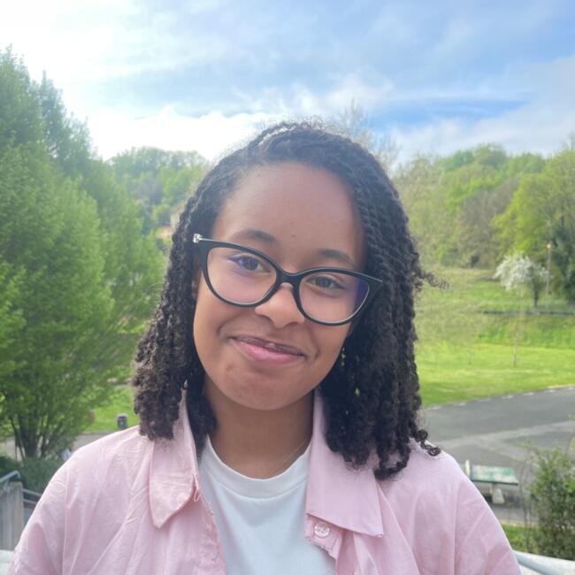 Babysitter in Balaruc-les-Bains: Talia