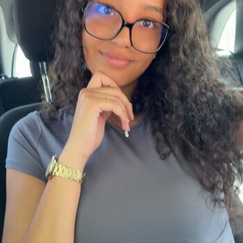 Babysitter in Ixelles-Elsene: Imane