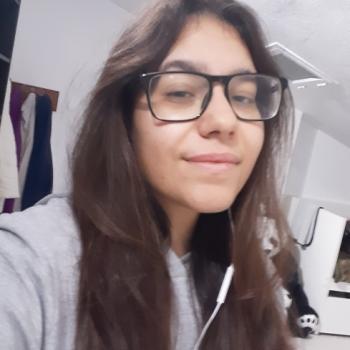 Babysitter in Setúbal: Joana