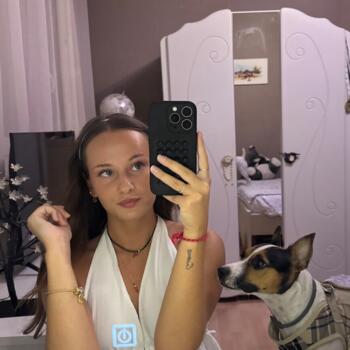 Babysitter in Ajaccio: Angelica