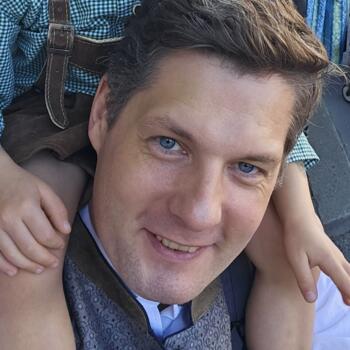 Babysitting job in Munich: babysitting job Adrian