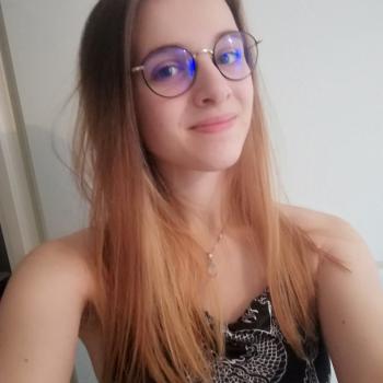 Babysitter in Caen: Julie