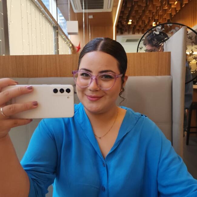 Babysitter in Manaus: Sara