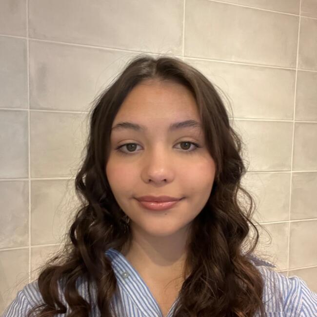 Babysitter in Lévis: Nina