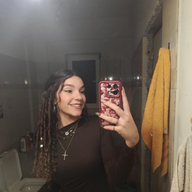 Babysitter in Néa Filadélfeia: Ελένη