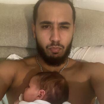 Babysitting job in Pont-l'Évêque: babysitting job Reda