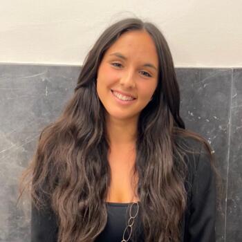 Babysitter in Seville: Lucia