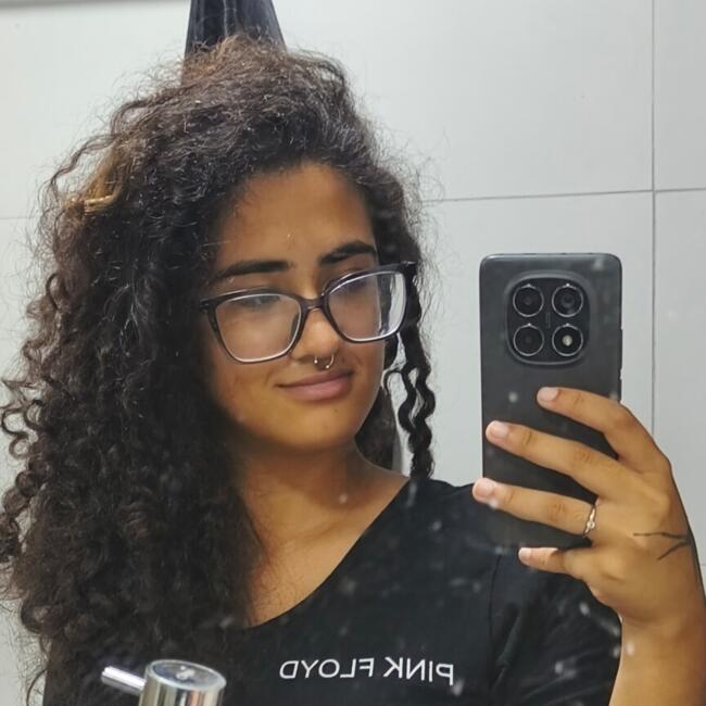 Babysitter in Araruama: Bruna