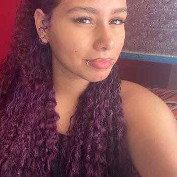 Babysitter Maceió: Sabrynna