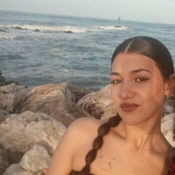 Canguro en Marbella: Kenza