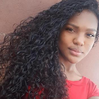 Babá em Várzea Grande: Emilly
