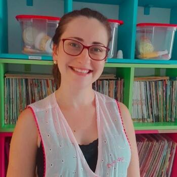 Babysitter in Joinville: Ana Claudia
