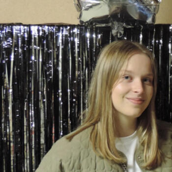 Babysitter in Laval: Elina