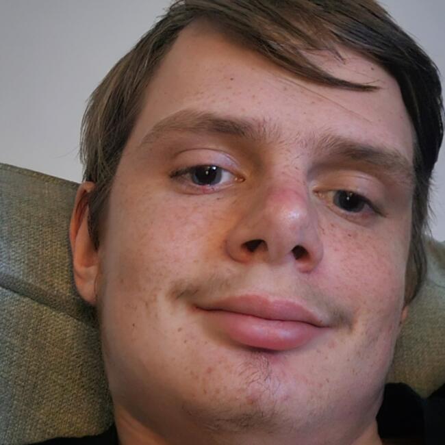 Babysitter in Nelson: James