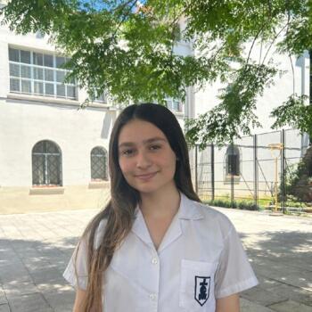 Niñera en San Isidro: Valentina