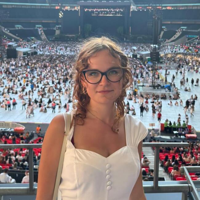 Babysitter in Luton: Emilia